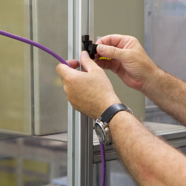 Zubehör T-Clip, Kabelhalter